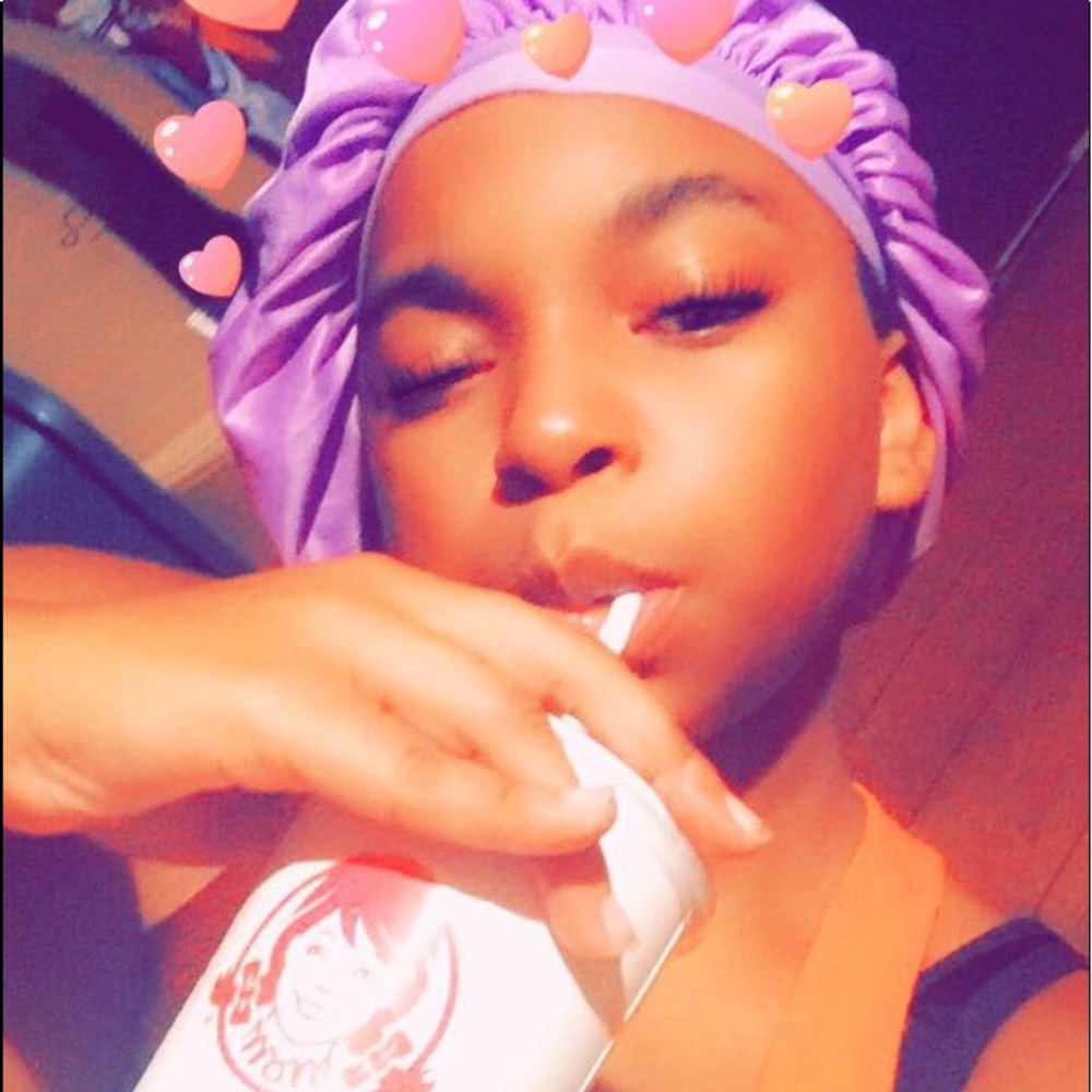 Meet your Posher, Shalyn